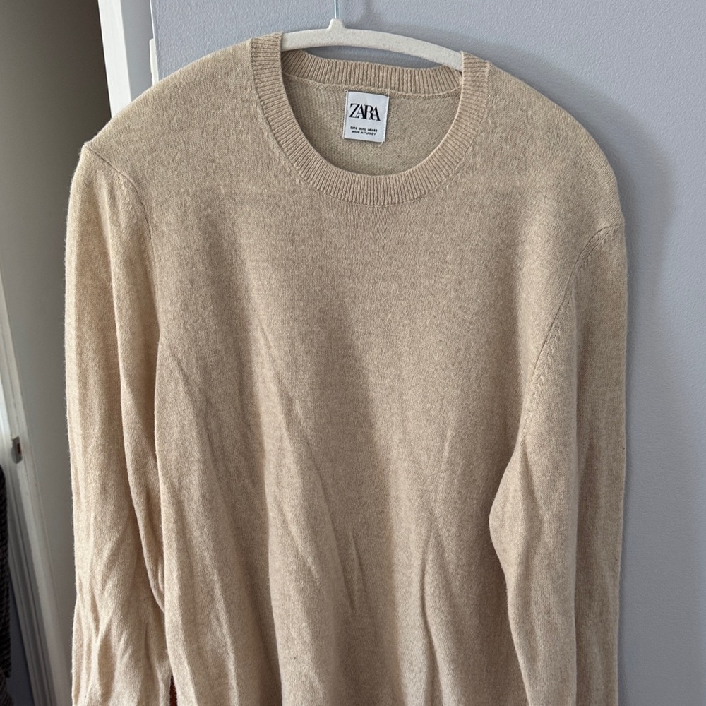 Zara Men's Beige Crewneck Sweater